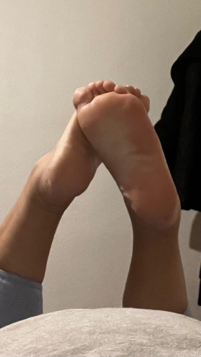 0_0happy_feet's media