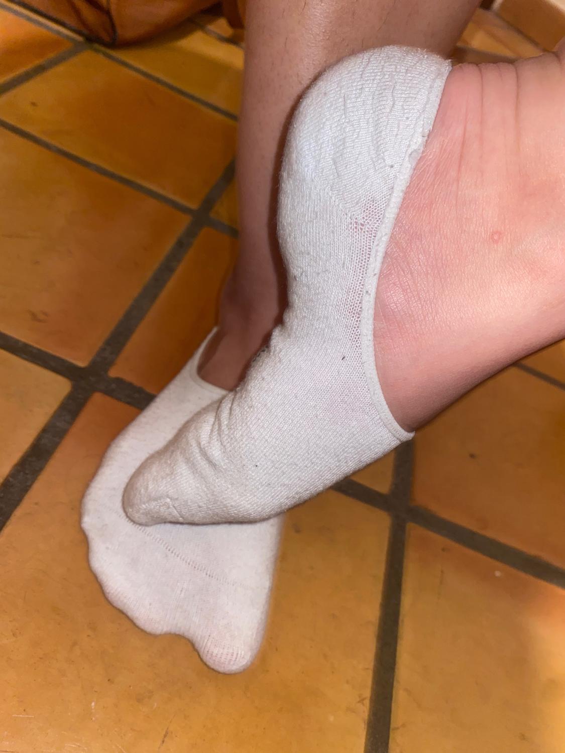 2cutefoot's media