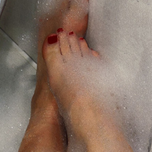 2womensfeet's media