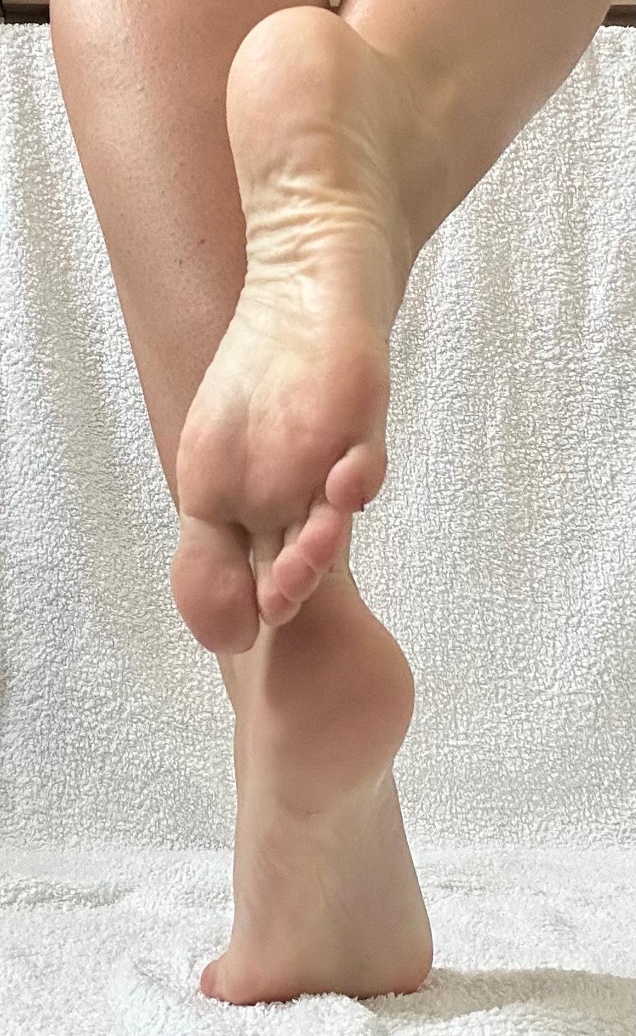 Aime-mes-pieds's media