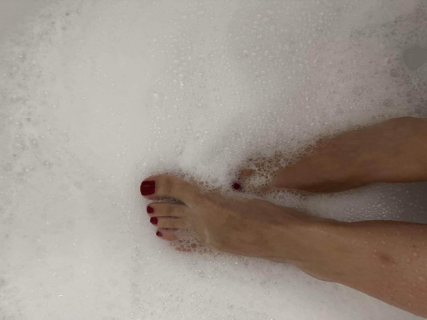 Aime-mes-pieds's media