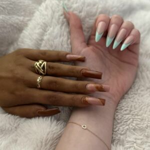 Aleaela's media