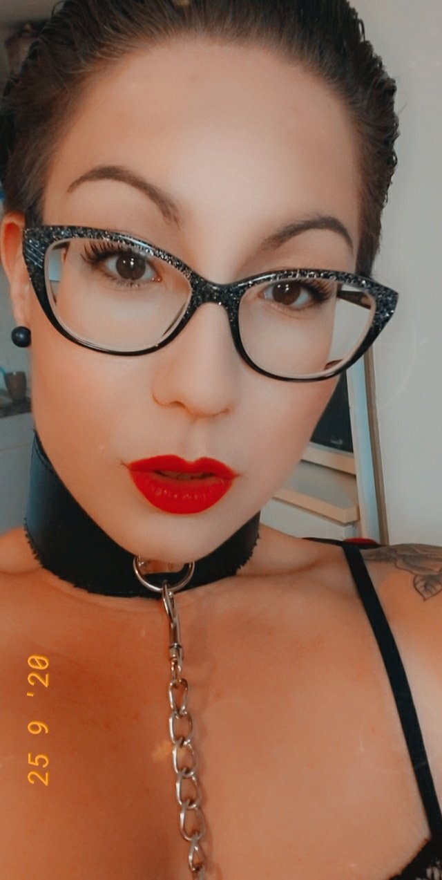 Alena-foxx's media