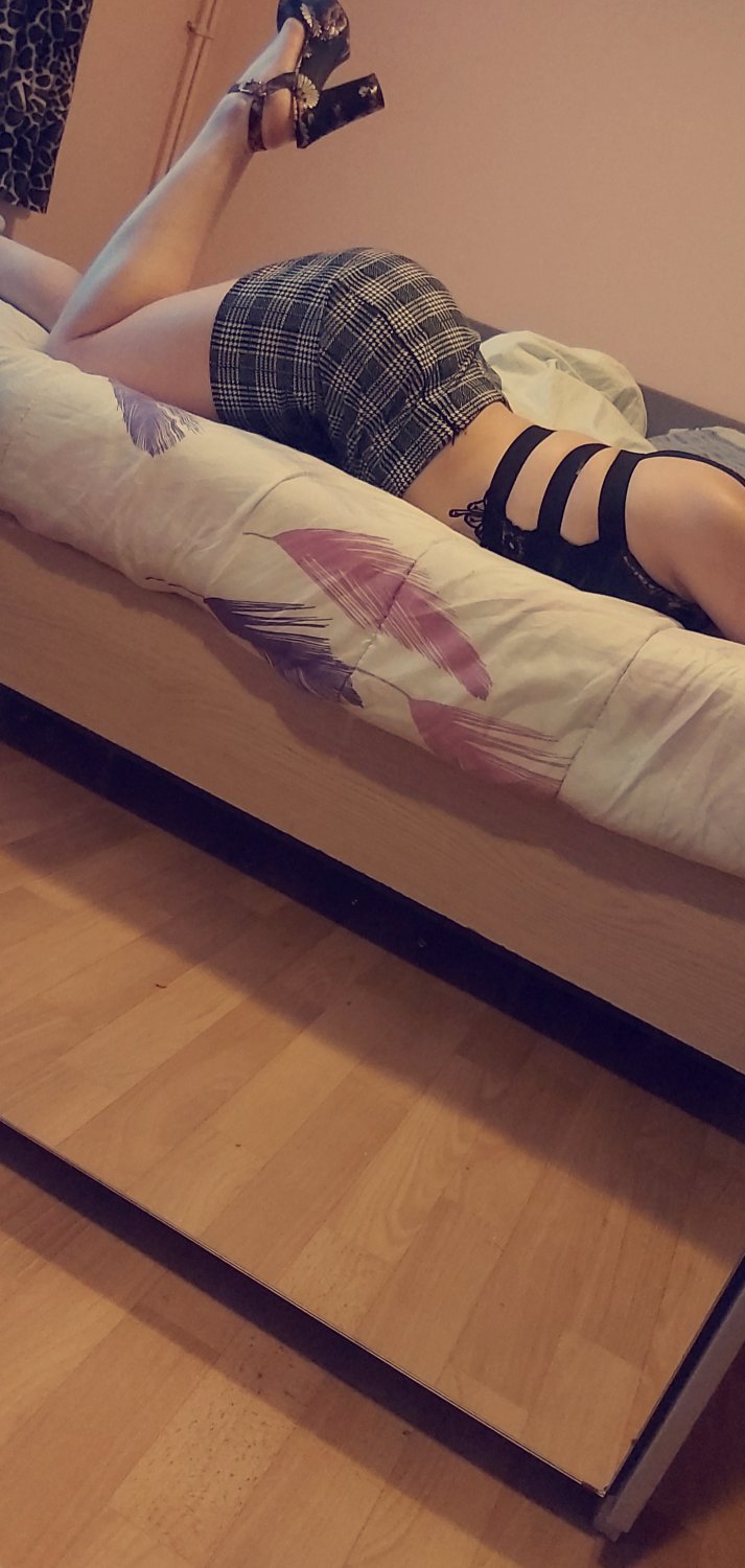 Alena-foxx's media