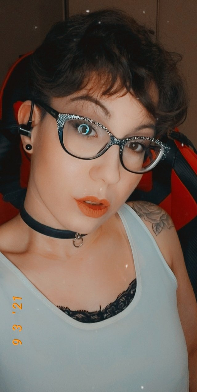 Alena-foxx's media