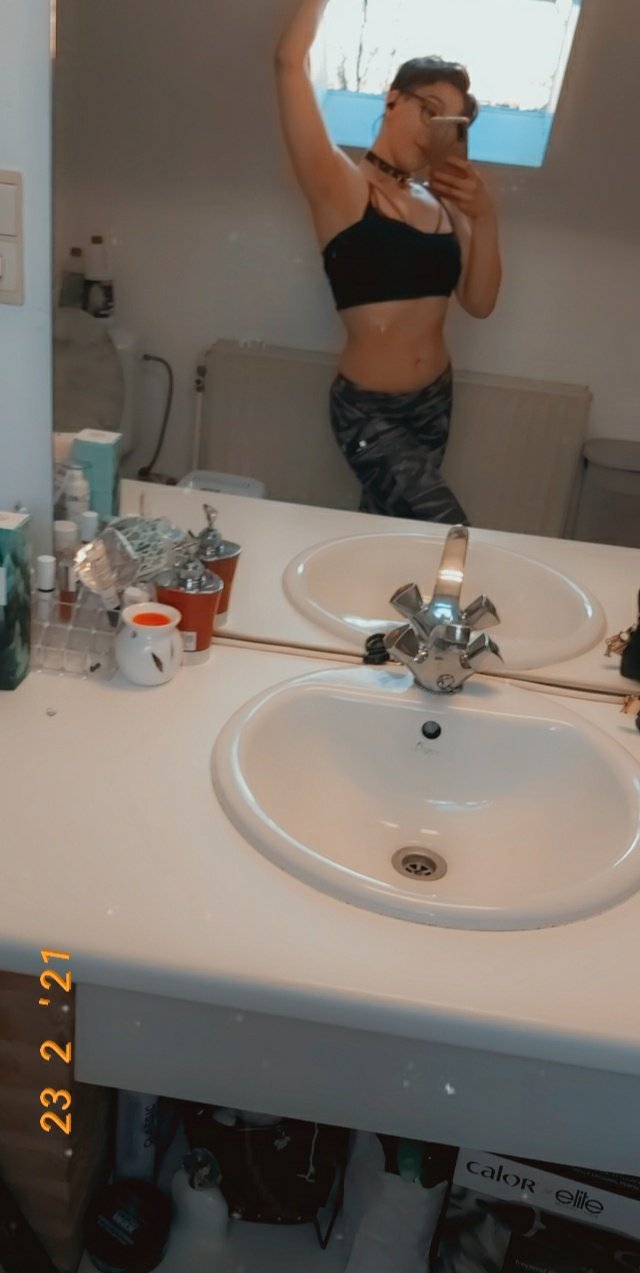 Alena-foxx's media