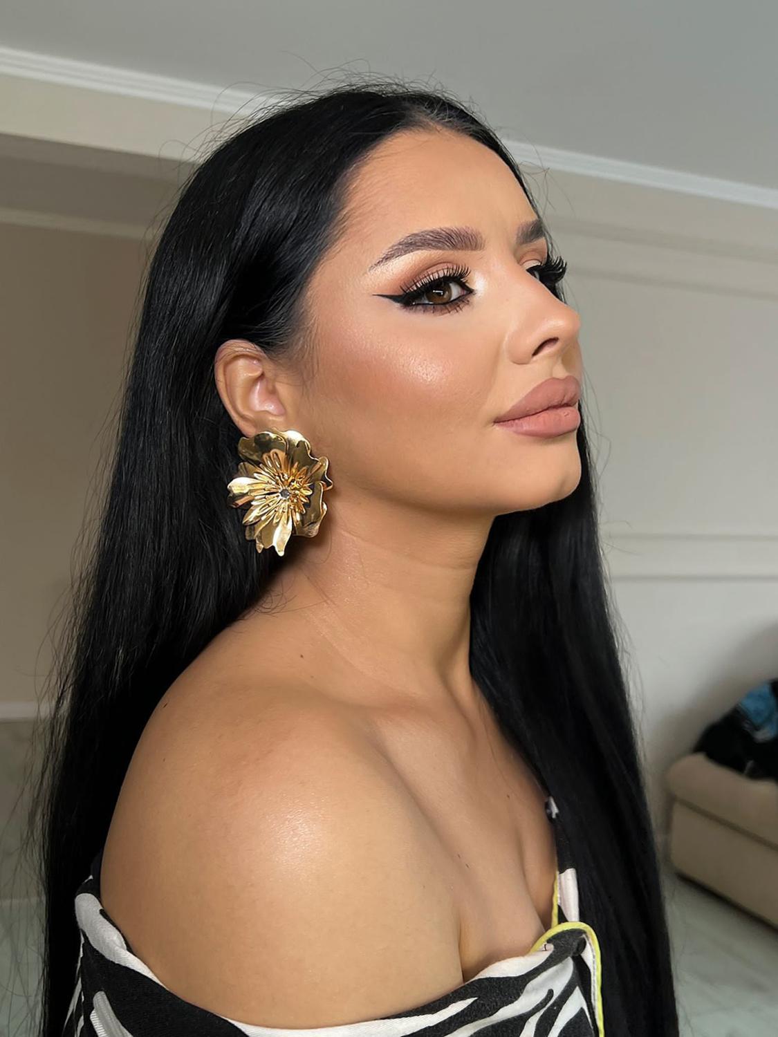 Alesandra's media