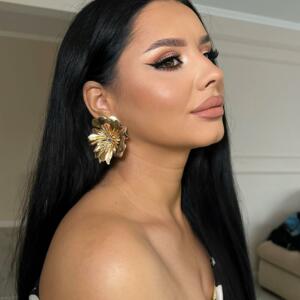 Alesandra's media