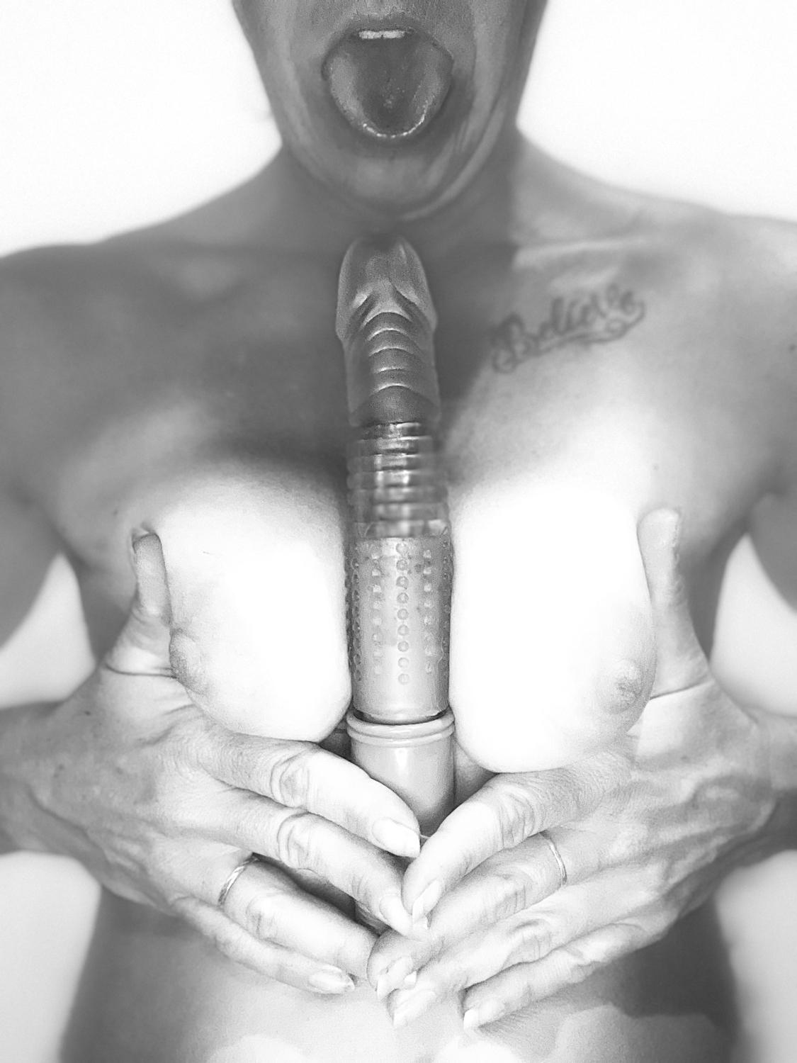 Alex_french_xxx's media