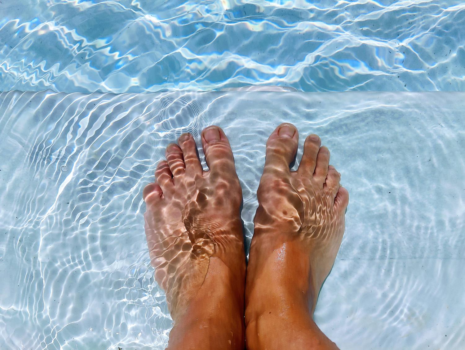 Alexsexyfeet's media