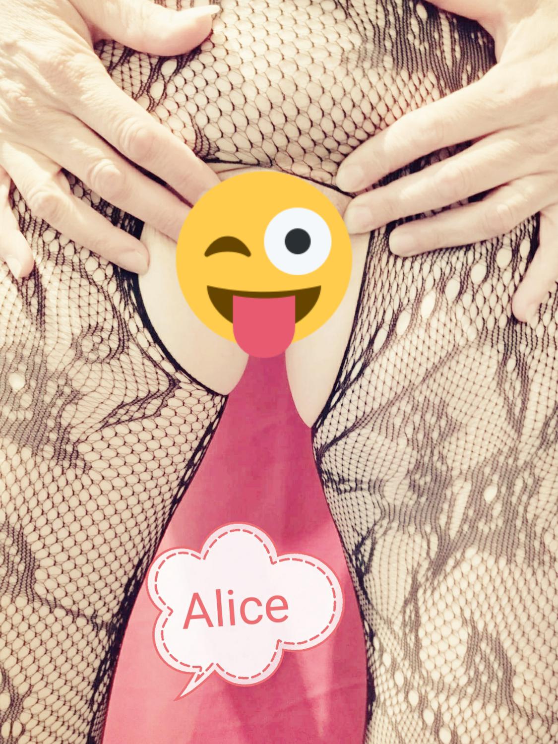 Alice_milfsexporn's media