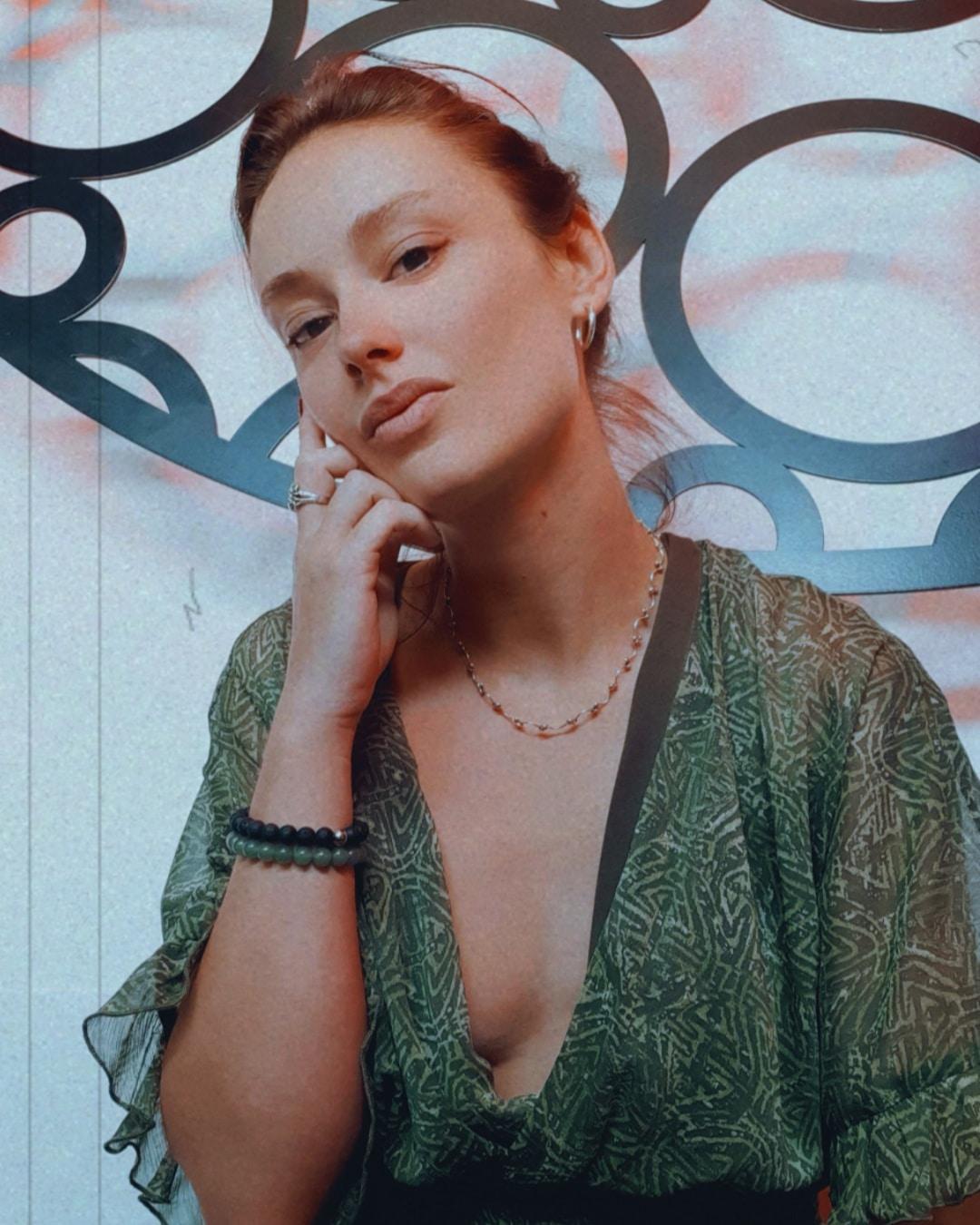 Alicedrake's media