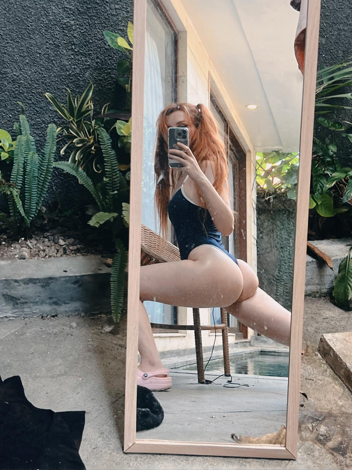 Alicefoxyslut's media