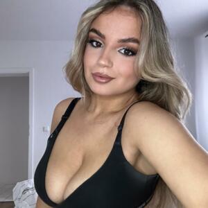 Aliciaadina's media