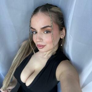 Aliciaadina's media