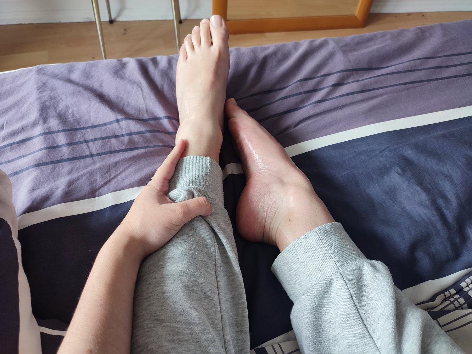 Aliefeet_'s media