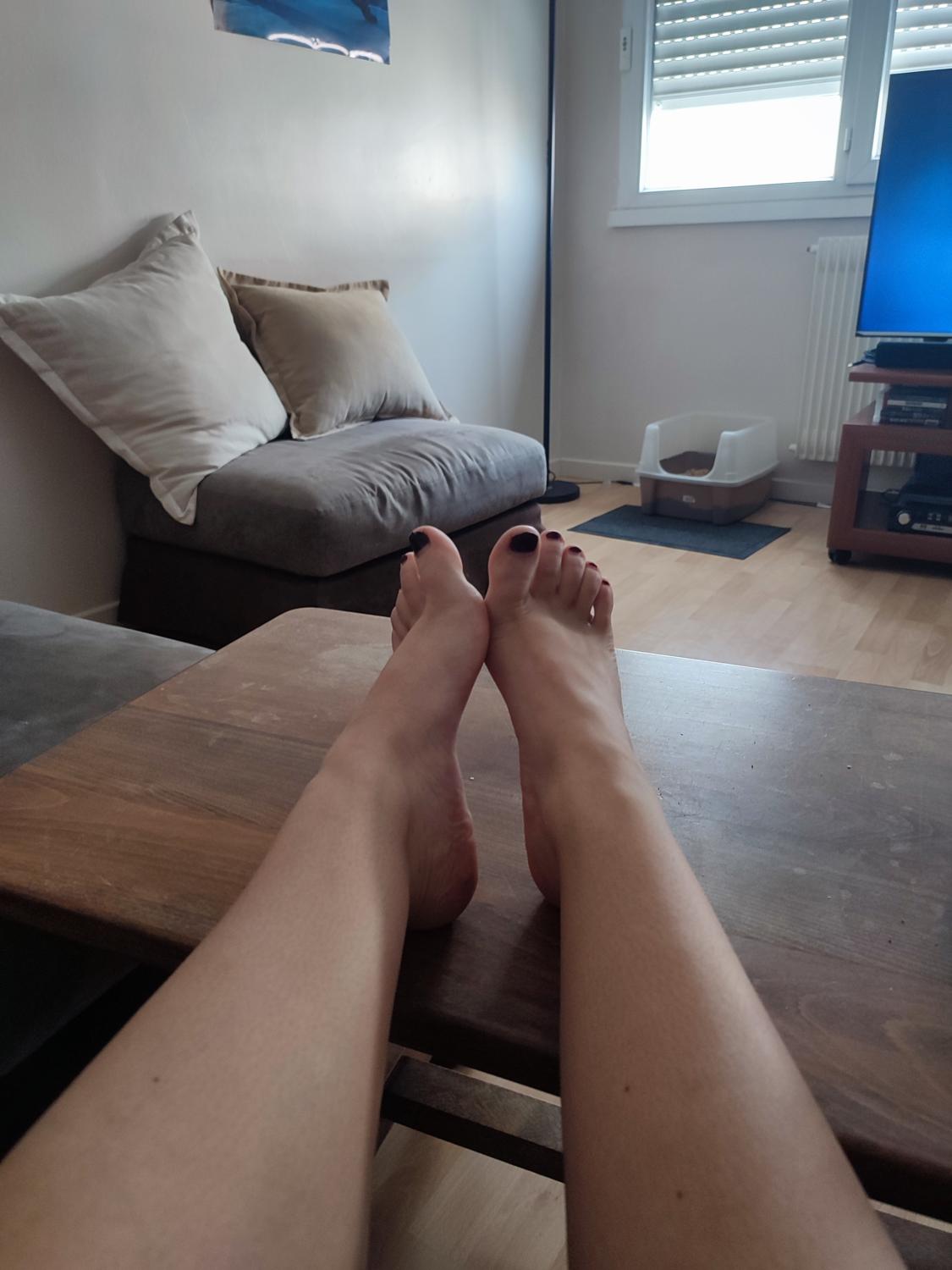Aliefeet_'s media