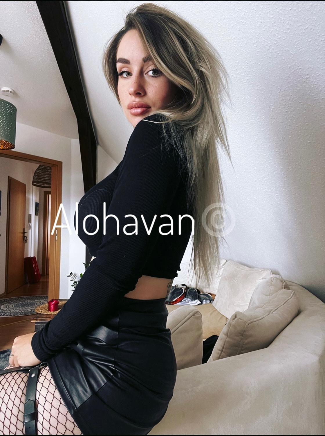 Alohavan's media