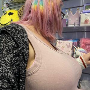 Amelimari's media