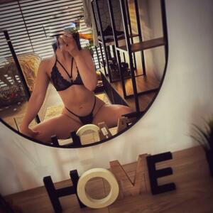 Anahi_sexygirl_xxx's media