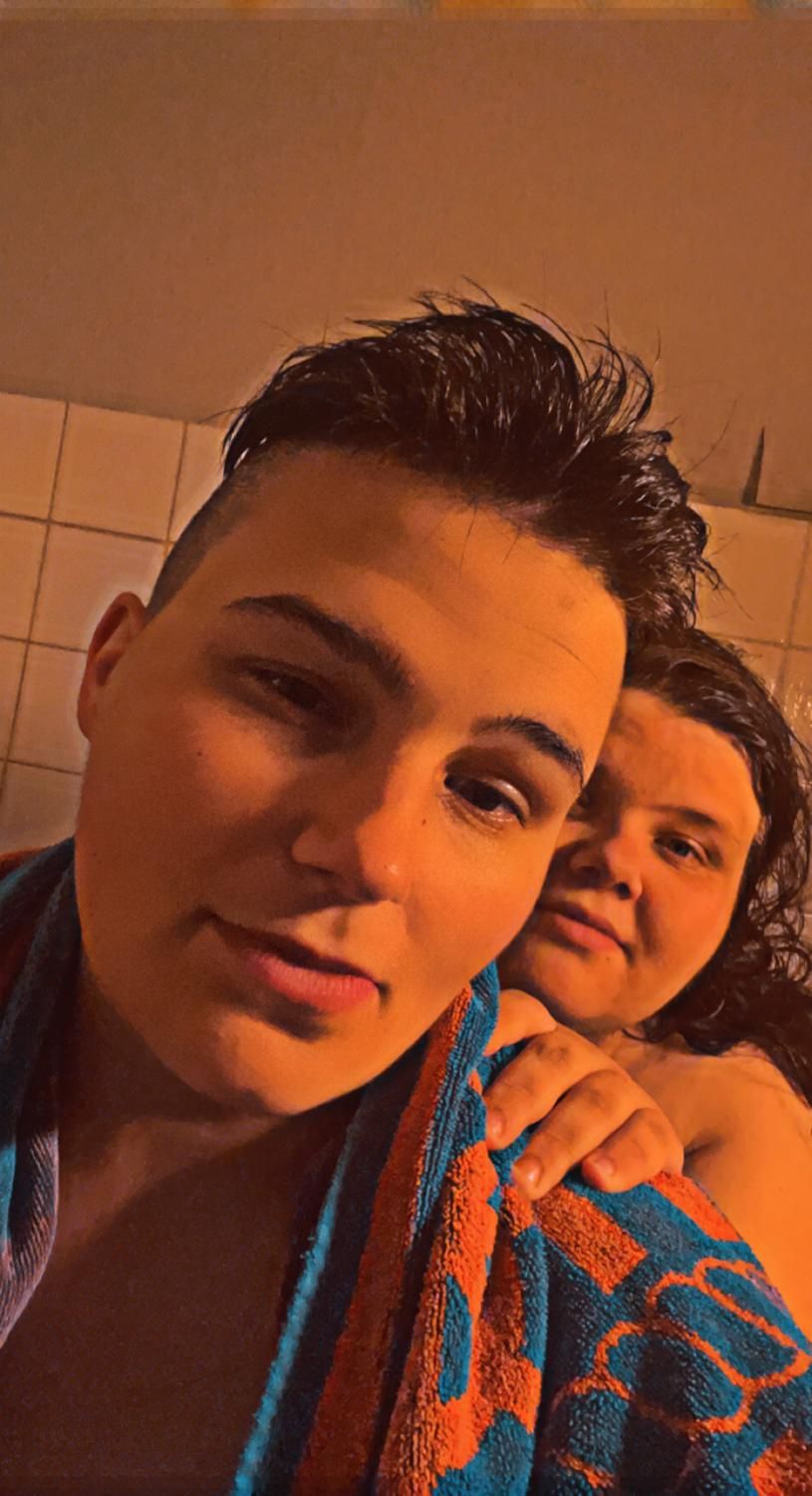 Anaisdiego's media