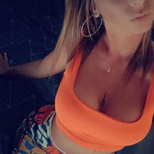 Anaismolothaa's media