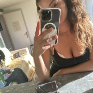 Anaxxx's media