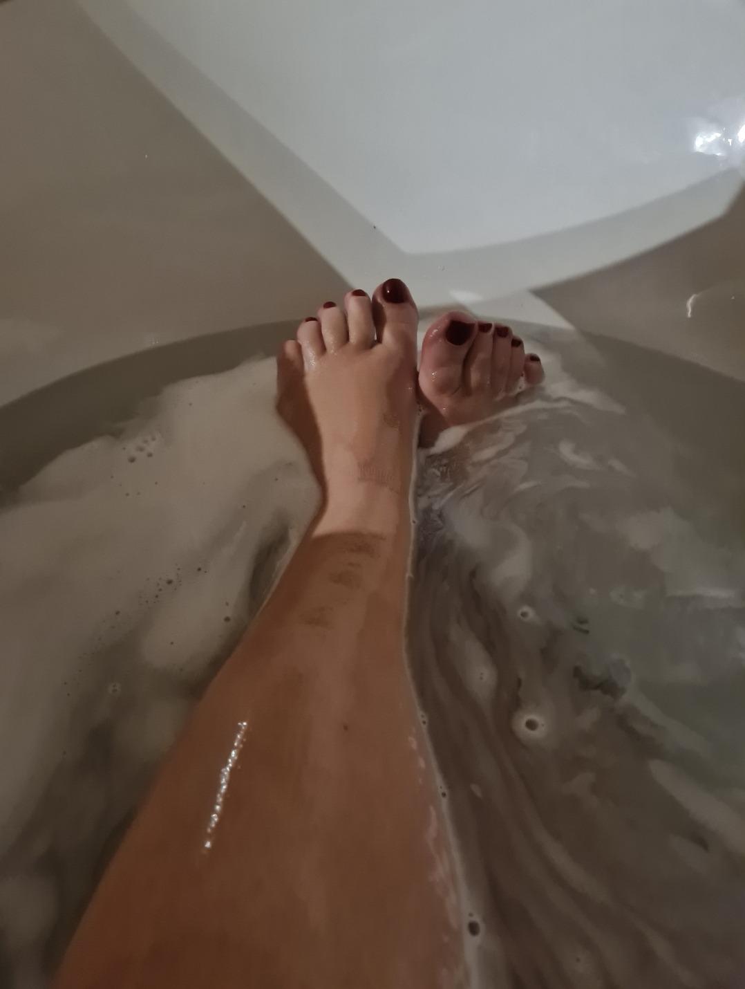 Angel_feet_1's media