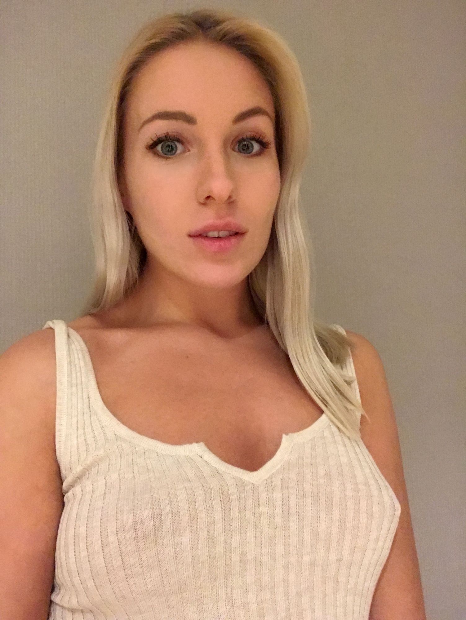 Angelikagrays's media