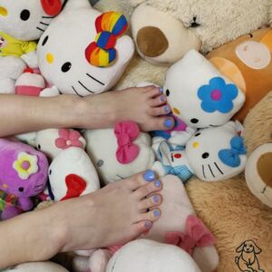 Angelsfeetlola's media