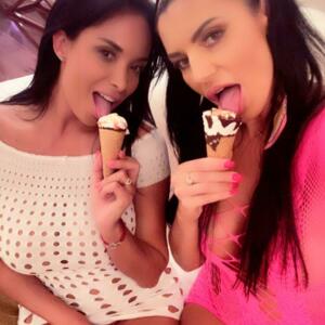 Anissakate's media