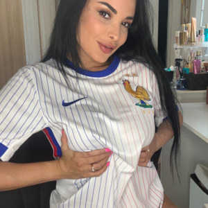 Anissakate's media