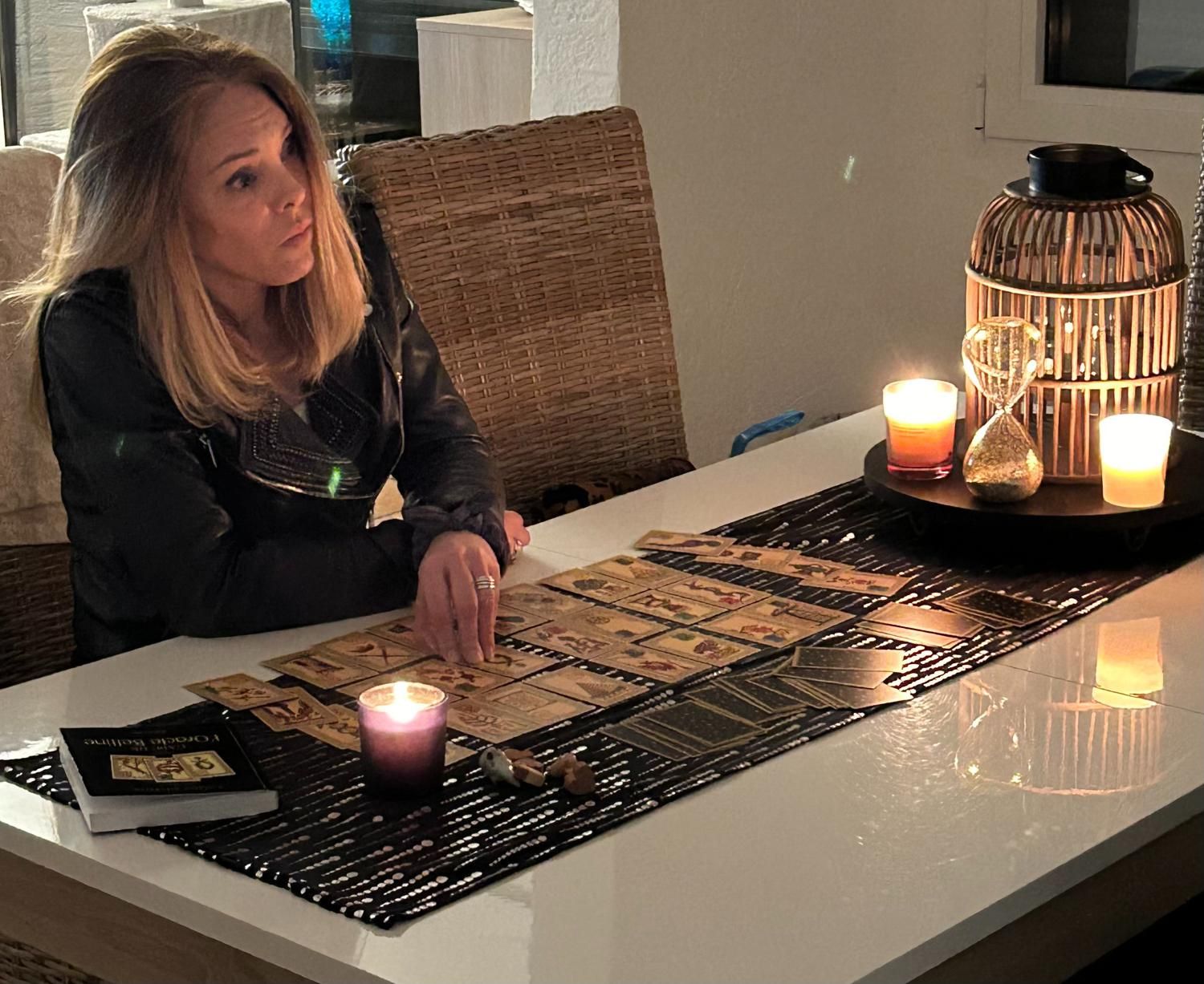 Anne_voyance_investigation's media