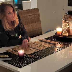 Anne_voyance_investigation's media
