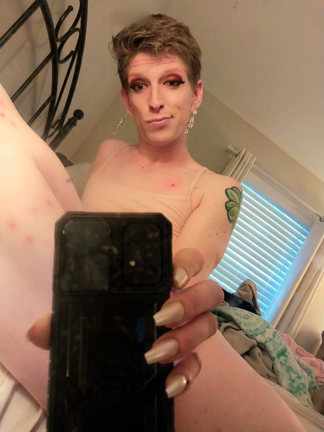 Ari_summers_xplicit's media