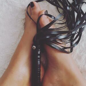 Aria_feet's media