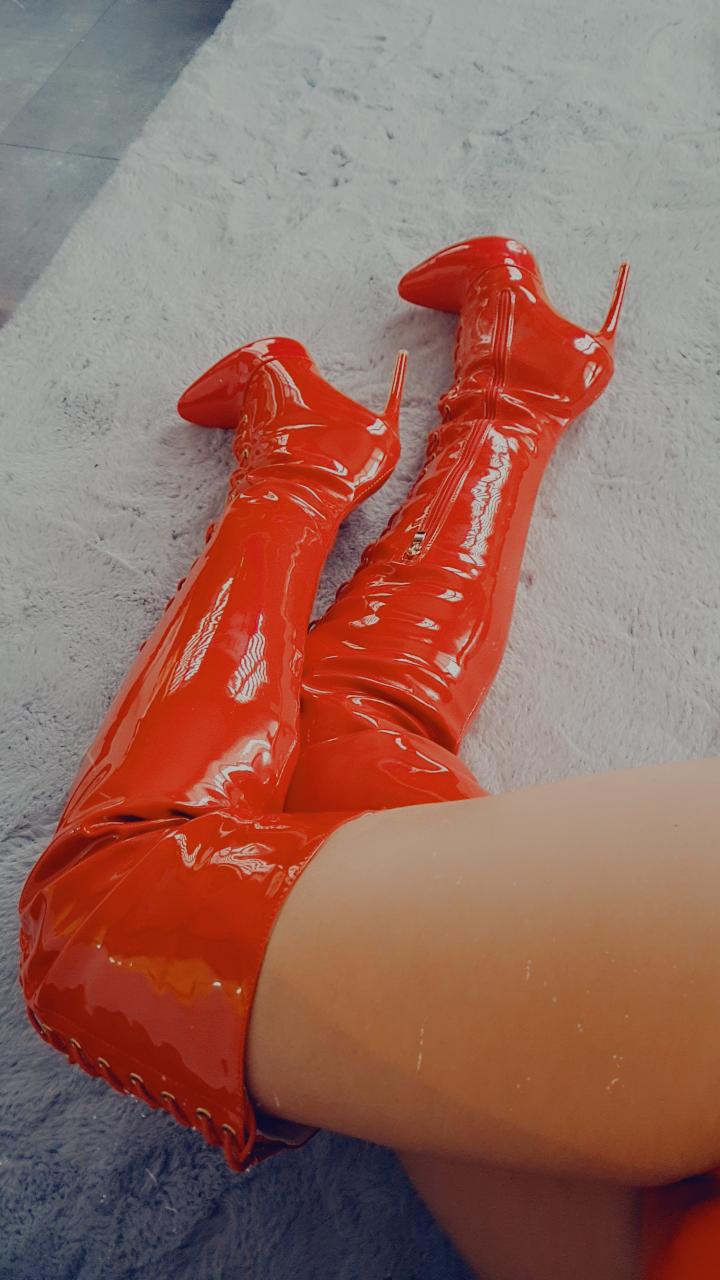 Ariaheels's media