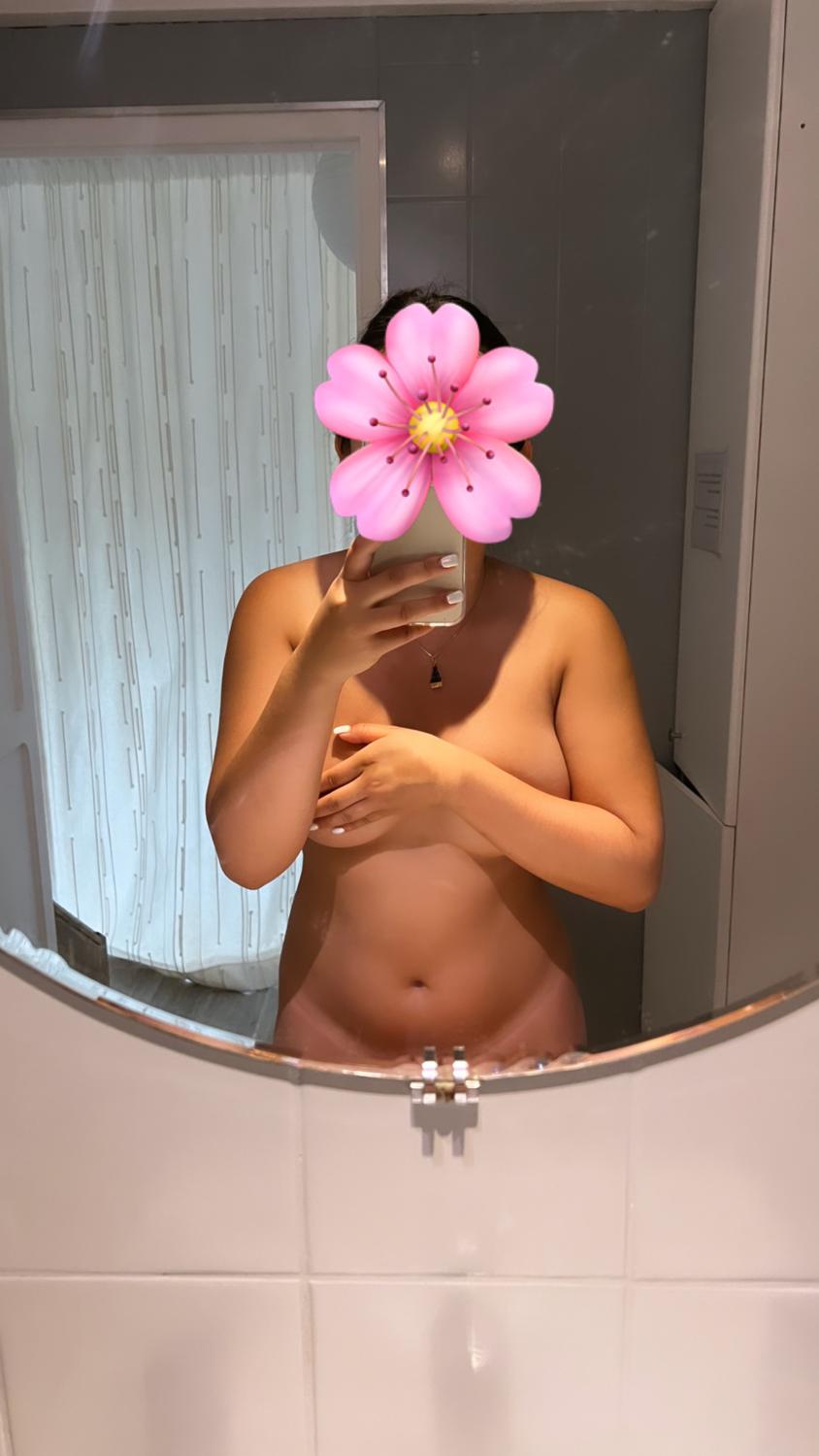 Asianfrenchgirl's media
