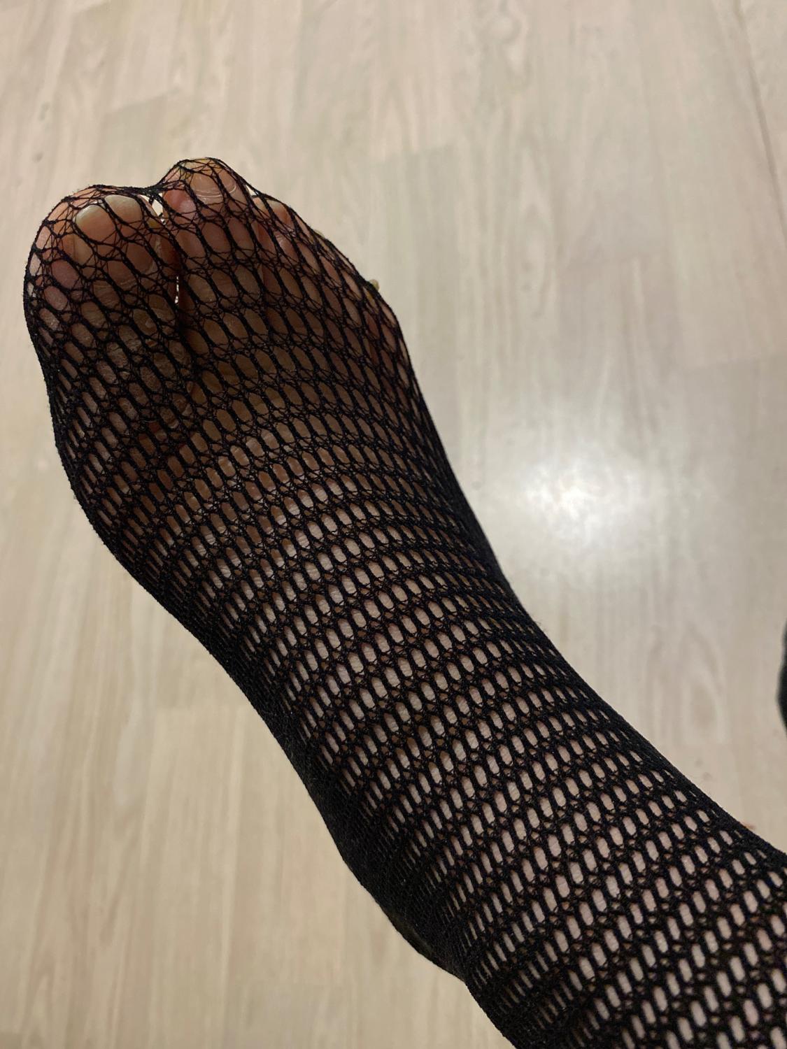 Asiefeetnude's media