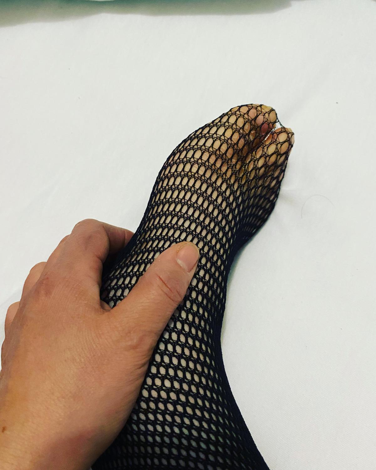 Asiefeetnude's media