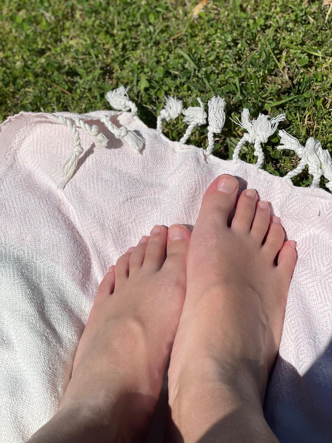 Asiiaanfeet's media