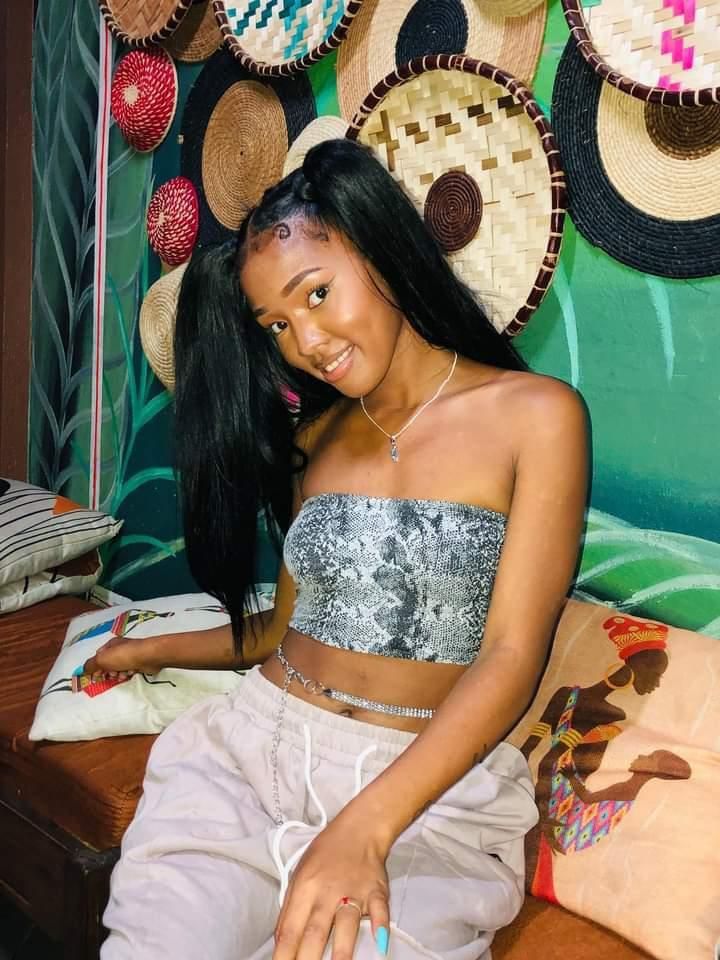 Asminaa's media