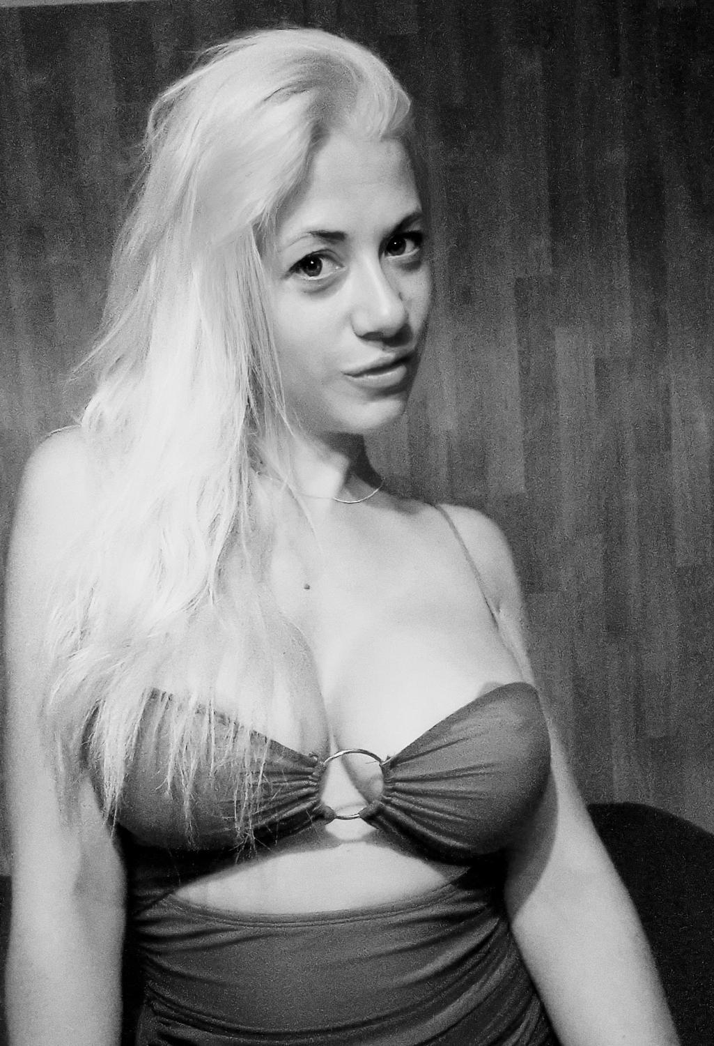 Ava_white's media