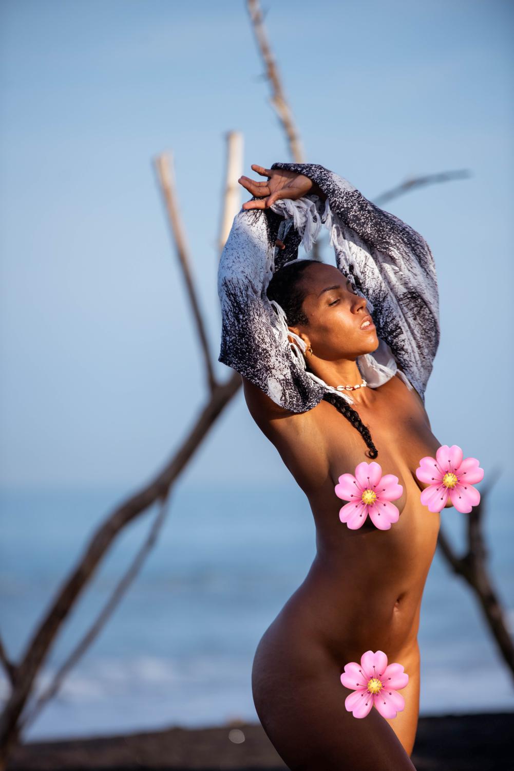 Awalouve_modele's media