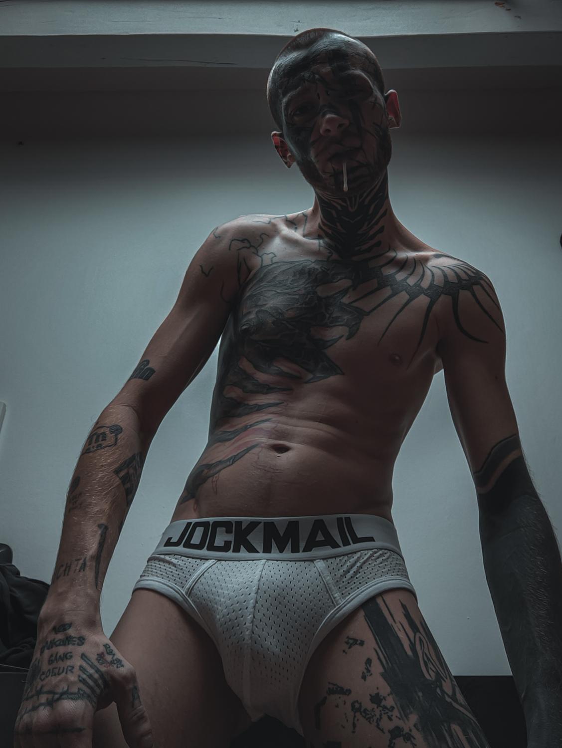 Axlblackorganic's media