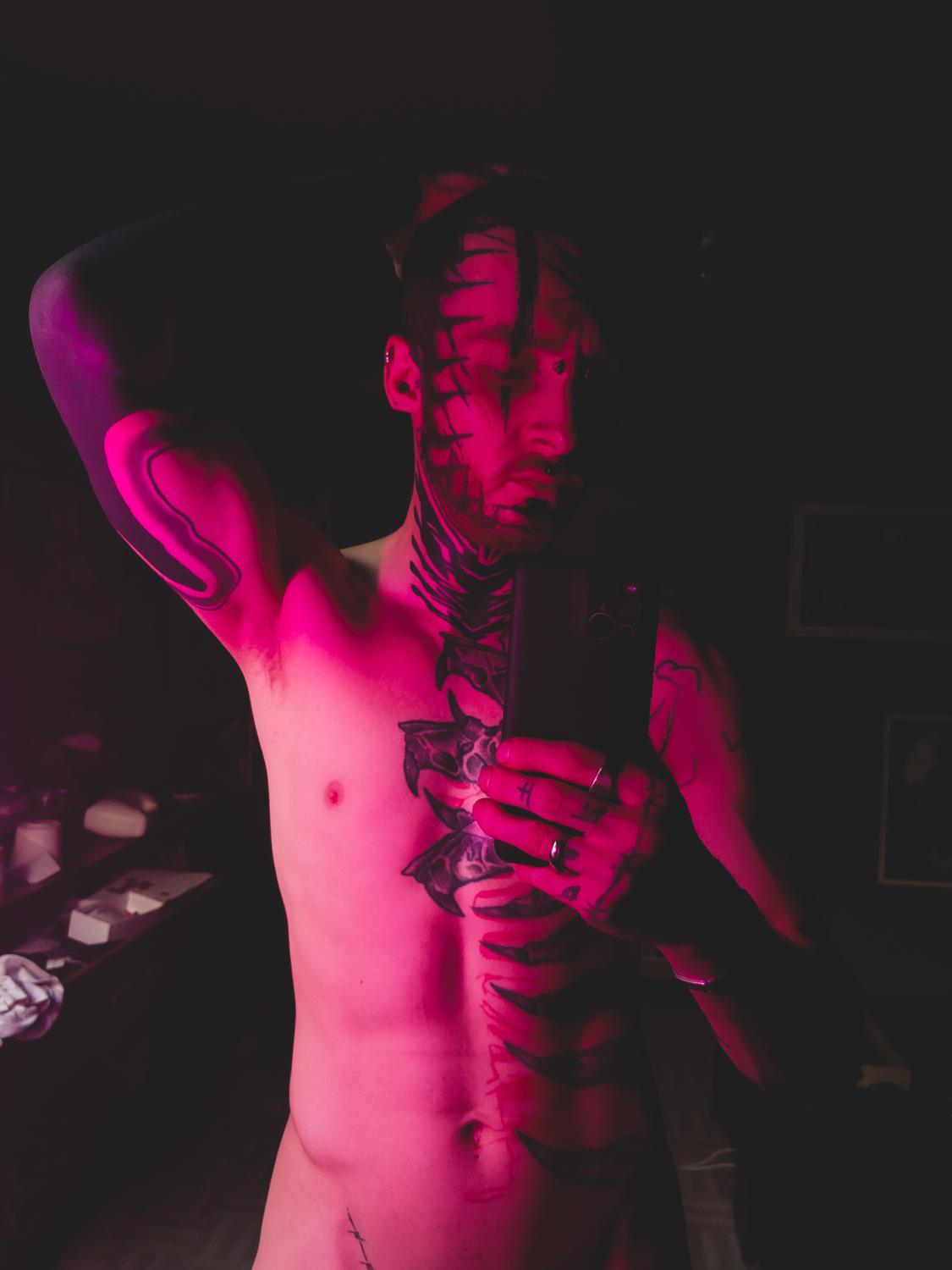 Axlblackorganic's media