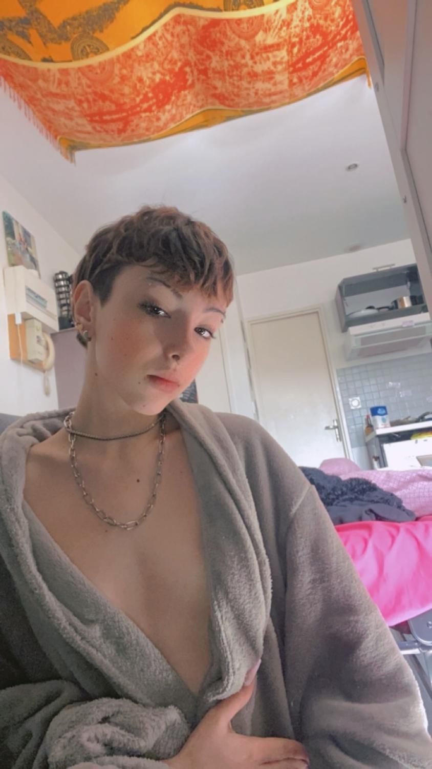 Babemym's media