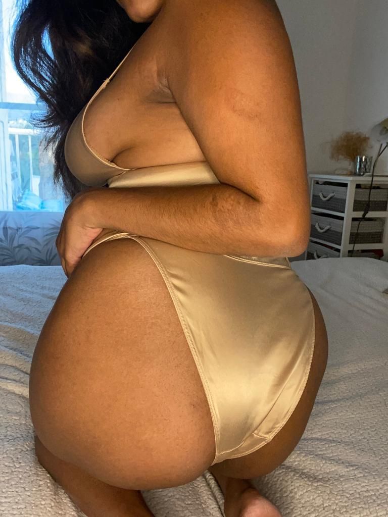 Babes974's media