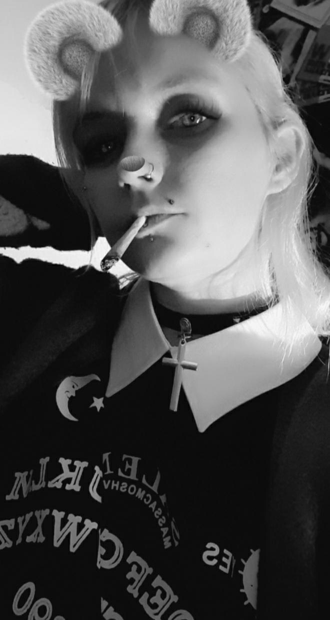 Babiblonde's media