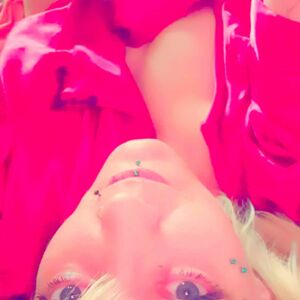 Babiblonde's media
